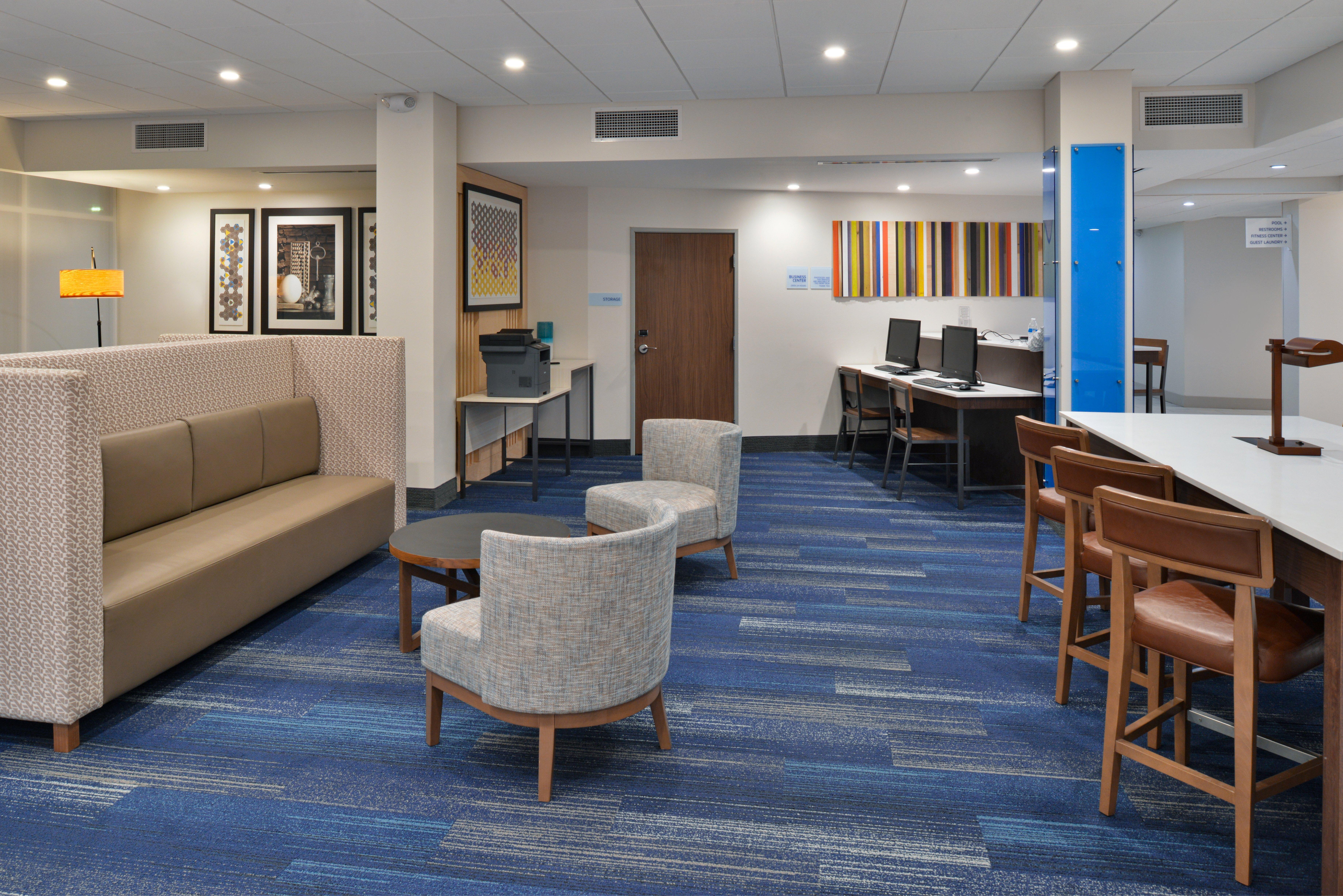 Holiday Inn Express Orlando - South Park By Ihg Williamsburg Exterior photo